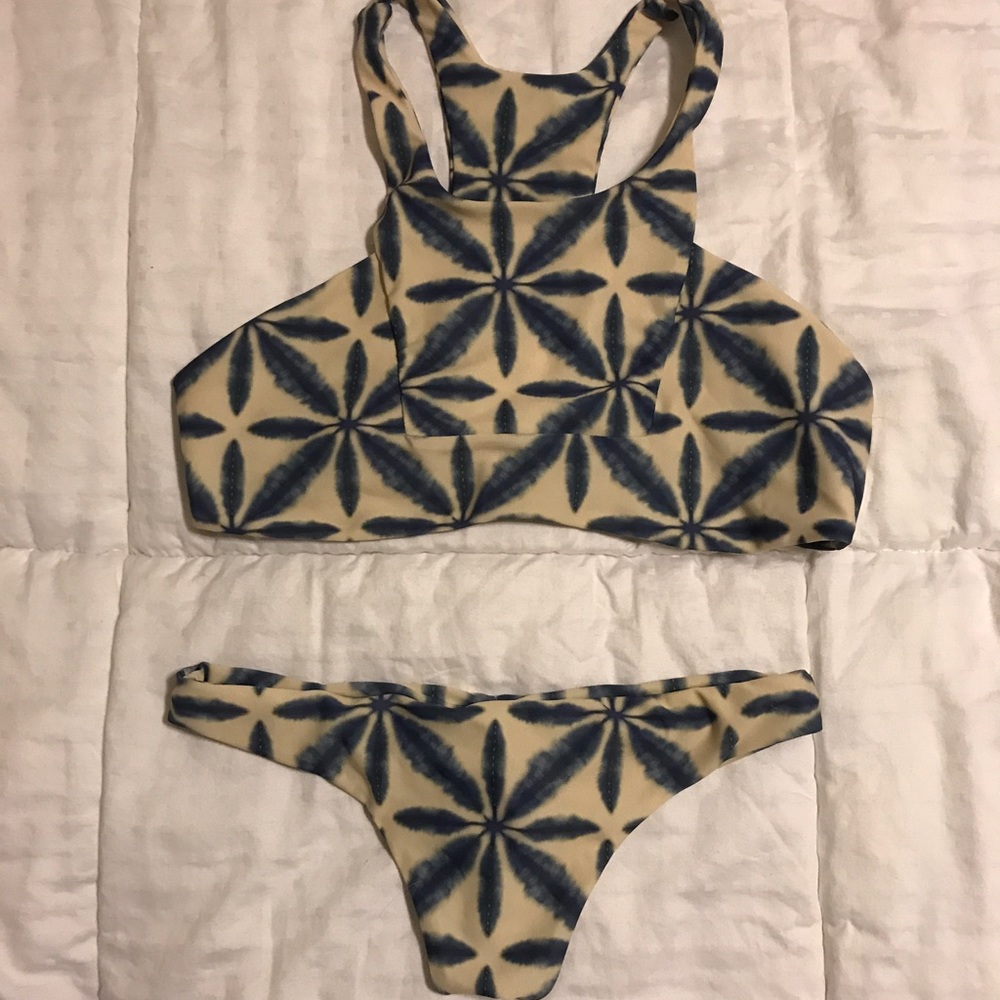 Stone Fox Swim Batik bikini set